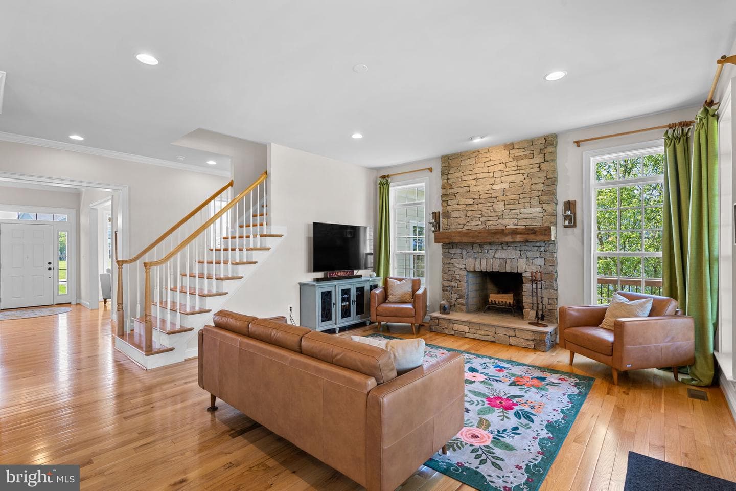 18585 Montague Place photo 4