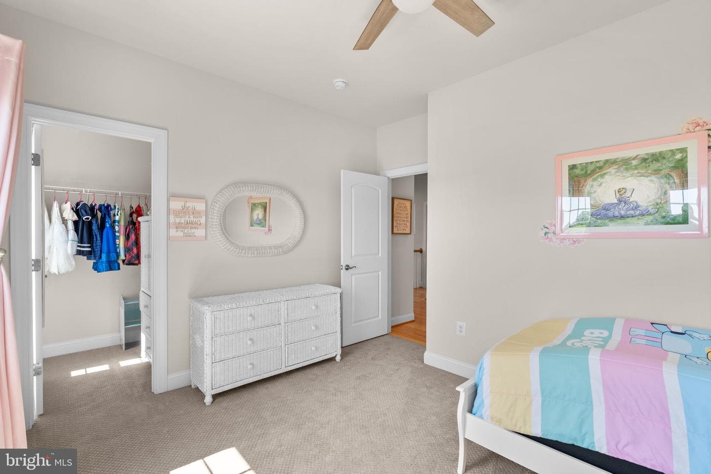 18585 Montague Place photo 40