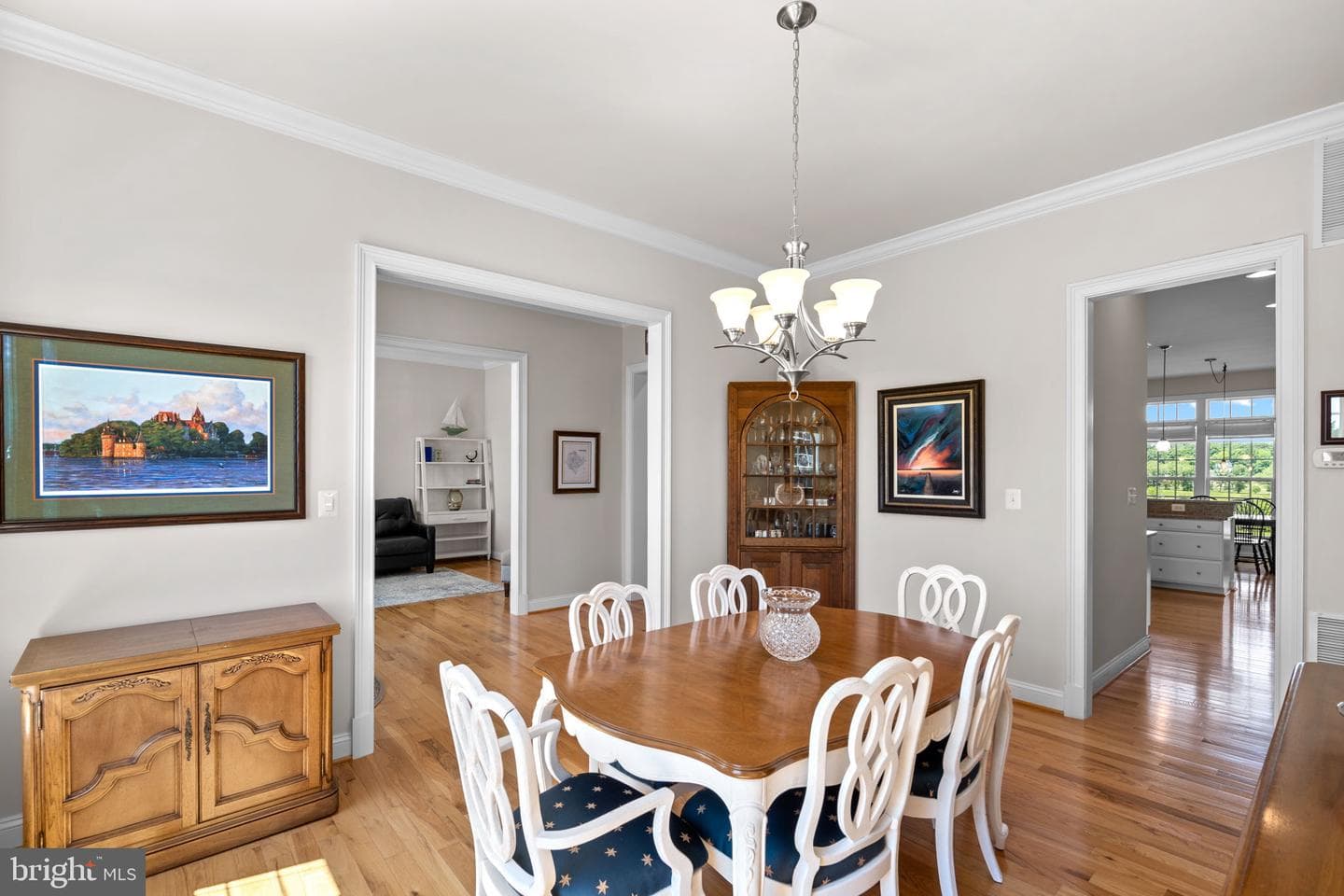 18585 Montague Place photo 8