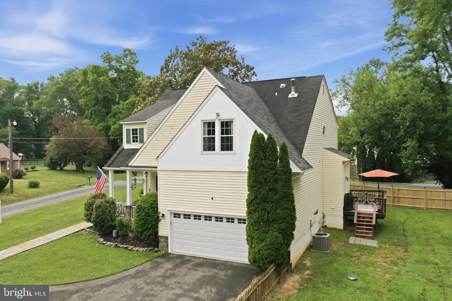 232 Maryland Avenue photo 8
