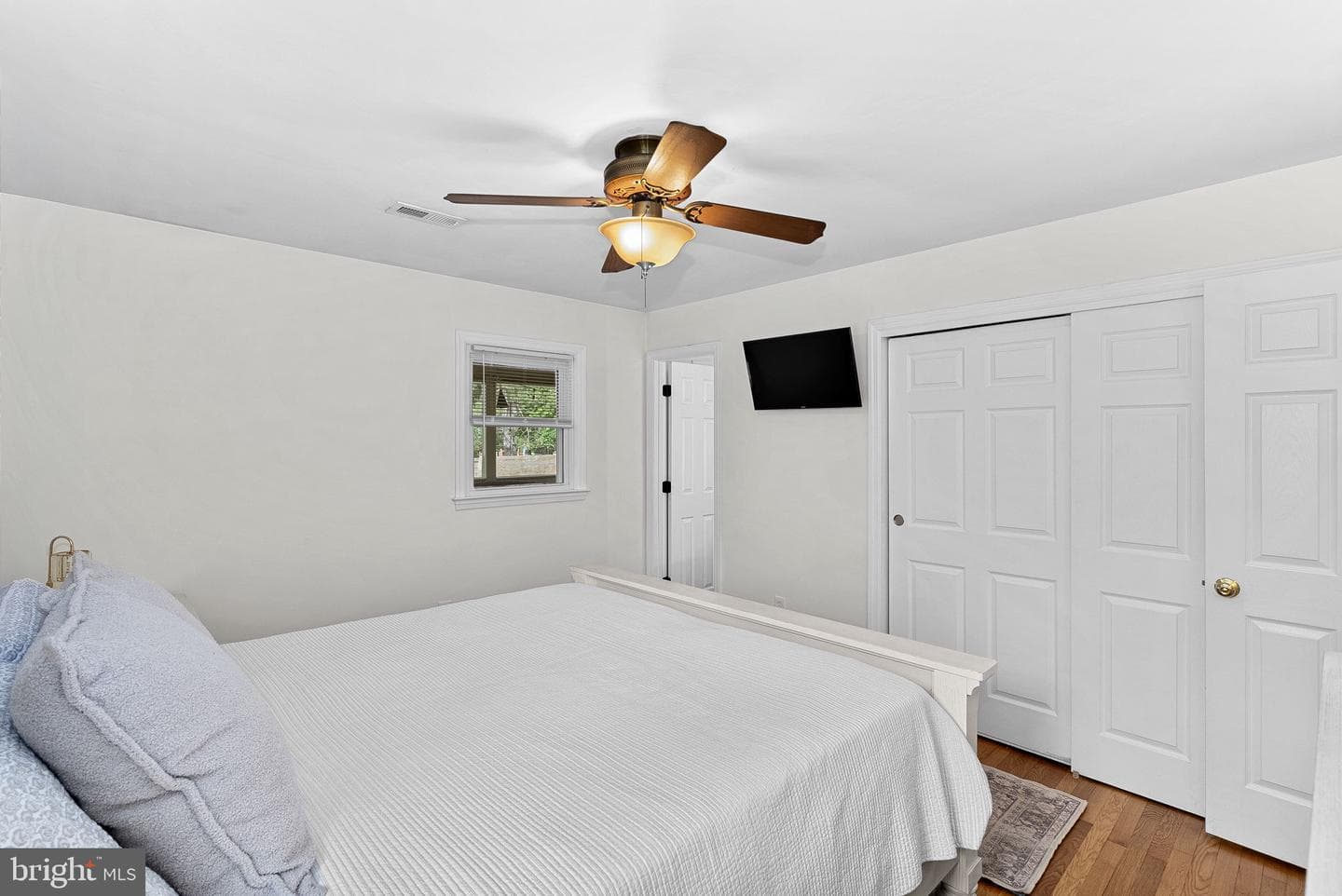 10 Hamilton Terrace Drive photo 19
