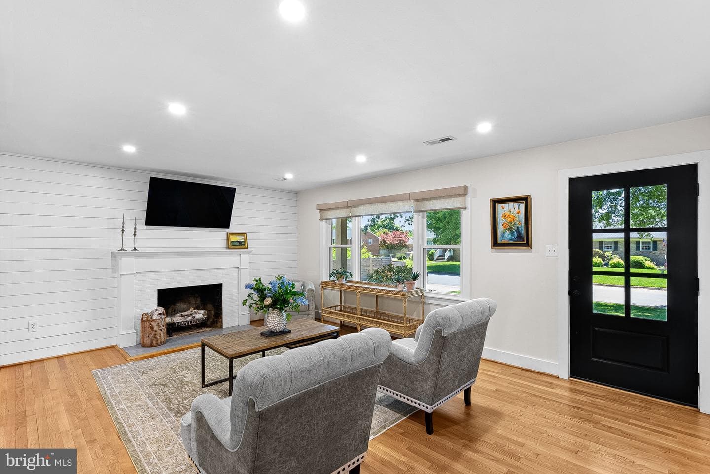 10 Hamilton Terrace Drive photo 3