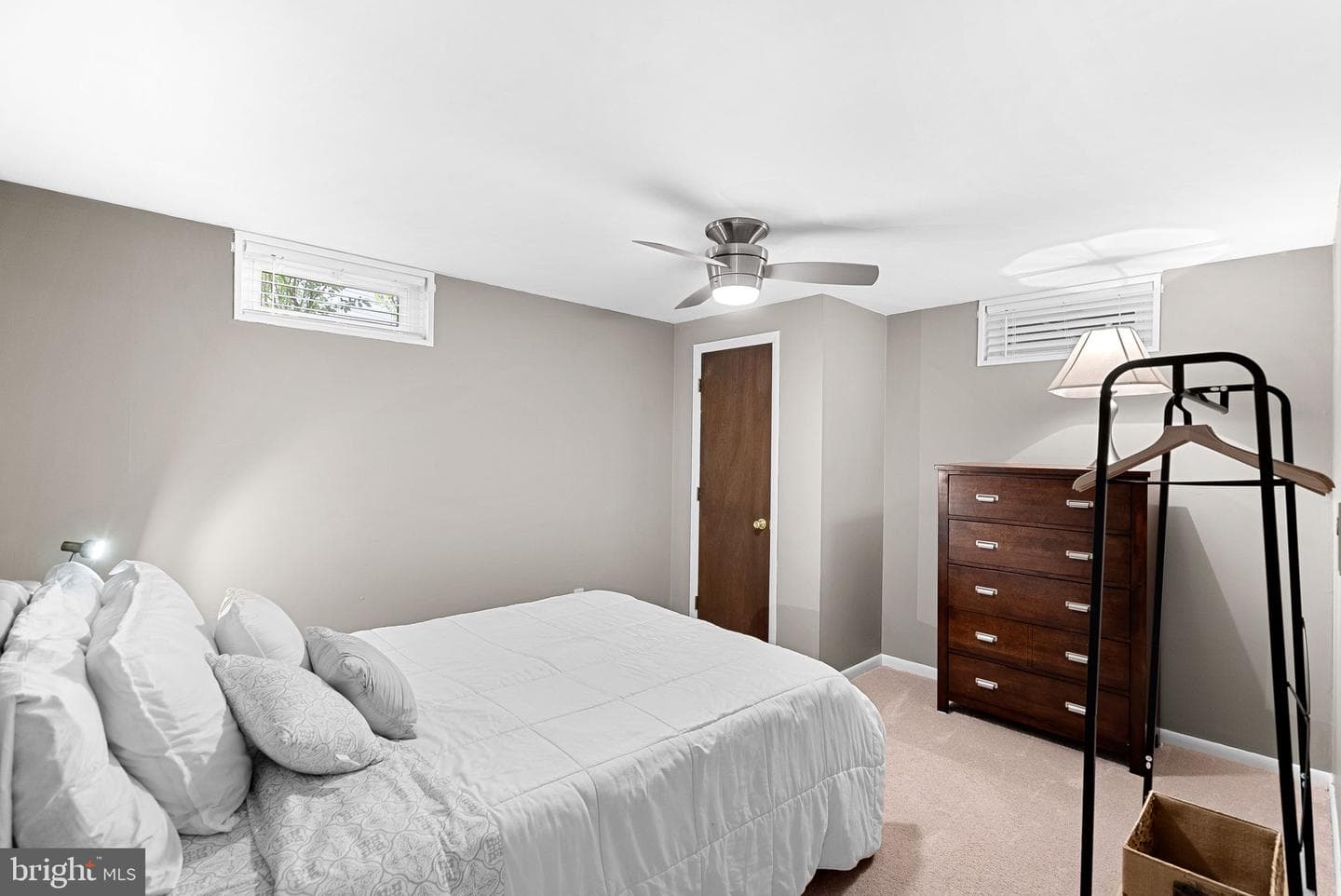 10 Hamilton Terrace Drive photo 35