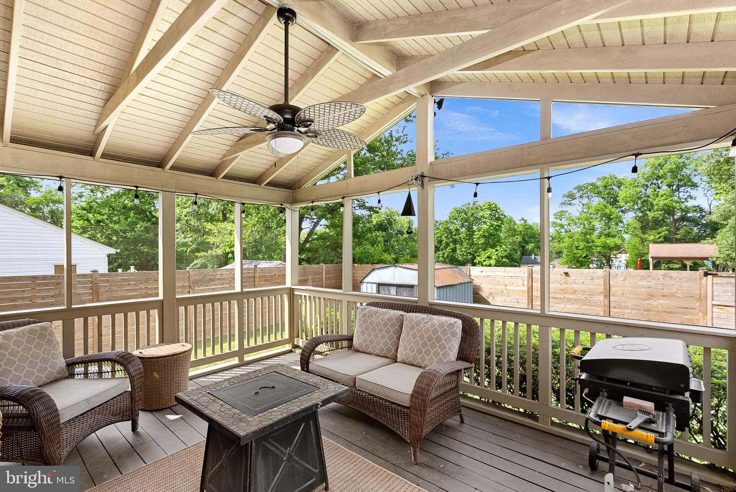 10 Hamilton Terrace Drive photo 42