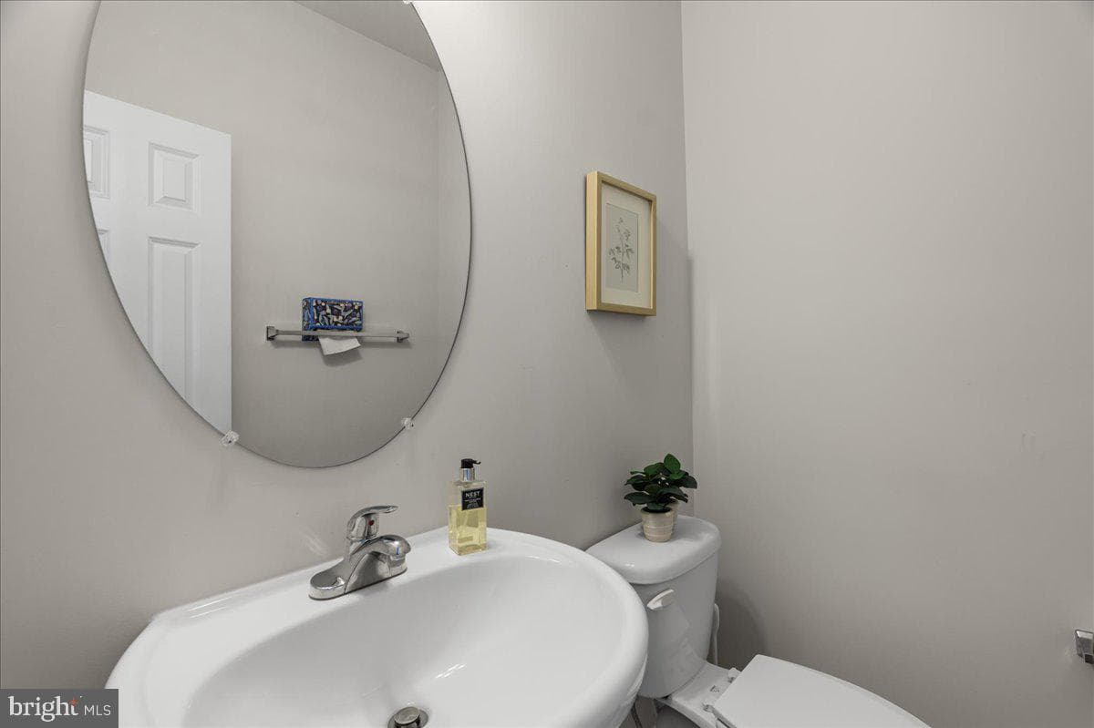 803 Stephan Mace Court photo 12