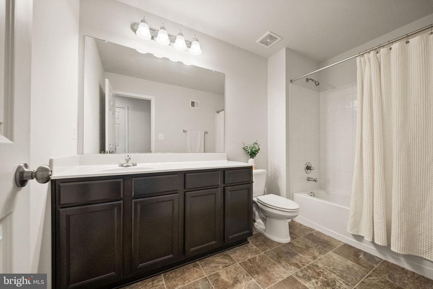 803 Stephan Mace Court photo 32