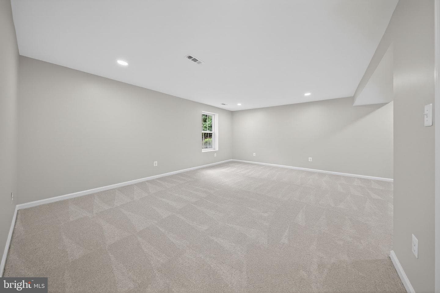 852 Macalister Drive SE photo 70