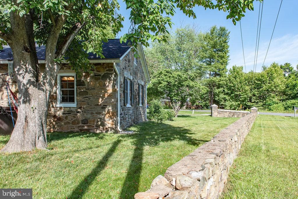 102 Phillips Court NW photo 46