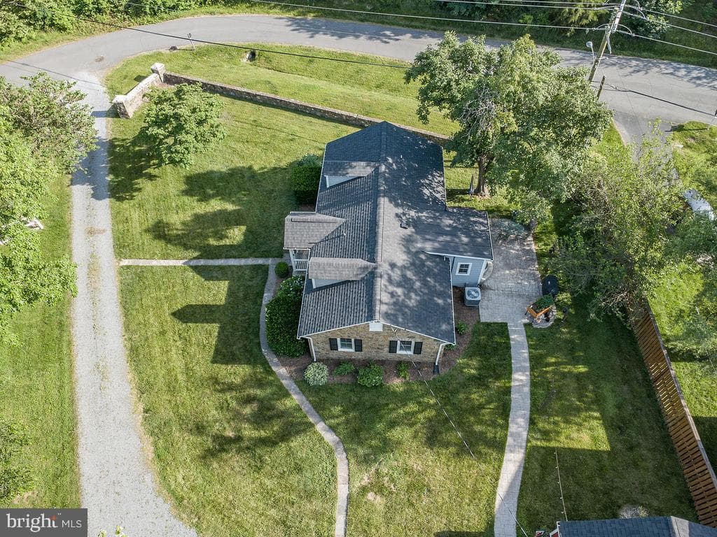 102 Phillips Court NW photo 48