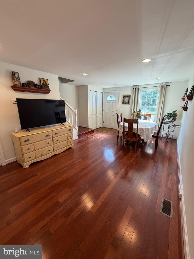 5 Alden Court photo 5
