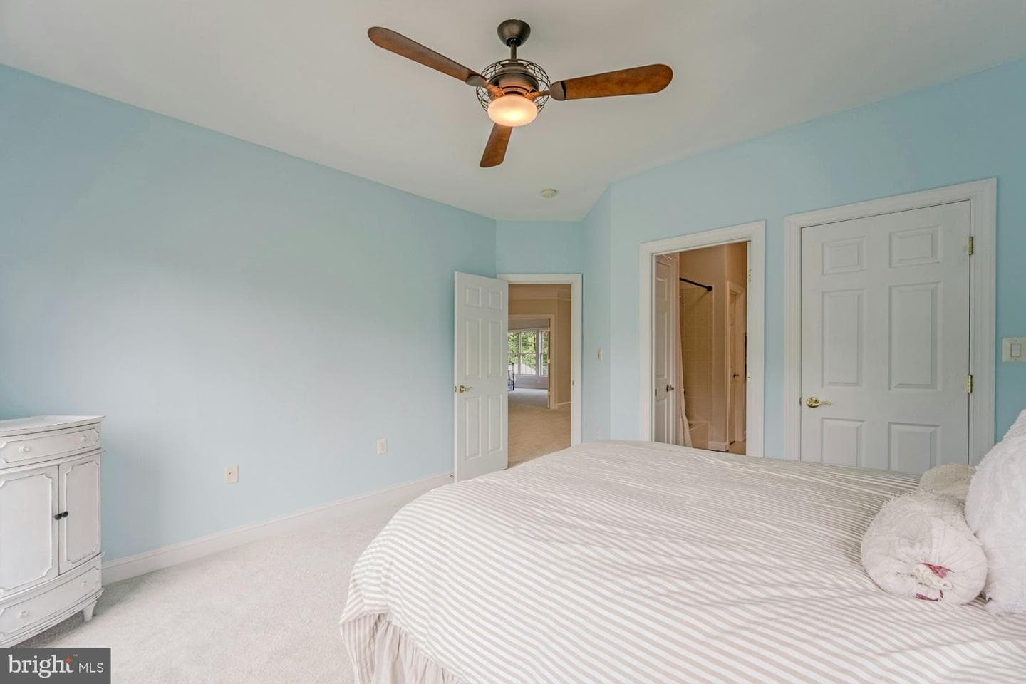 106 Calvary Court SE photo 48
