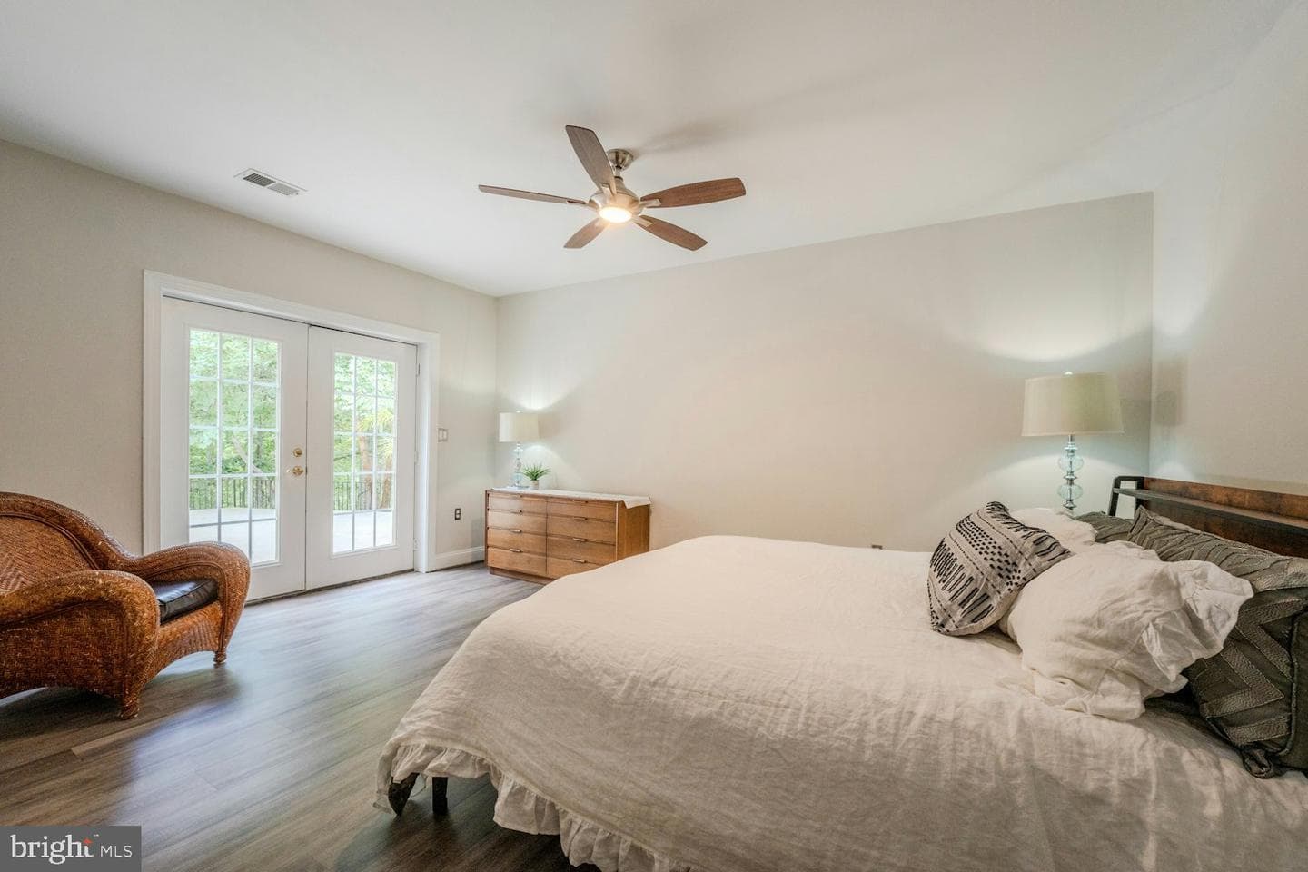 106 Calvary Court SE photo 68