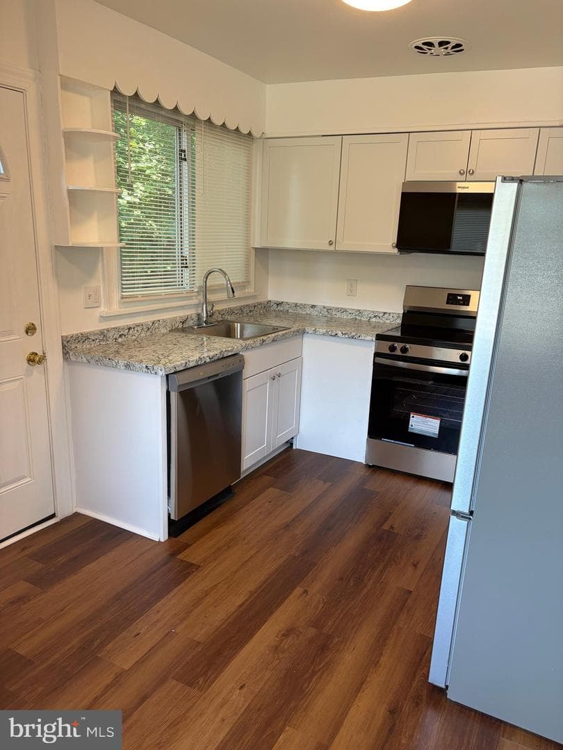 107 Washington Street NE photo 7