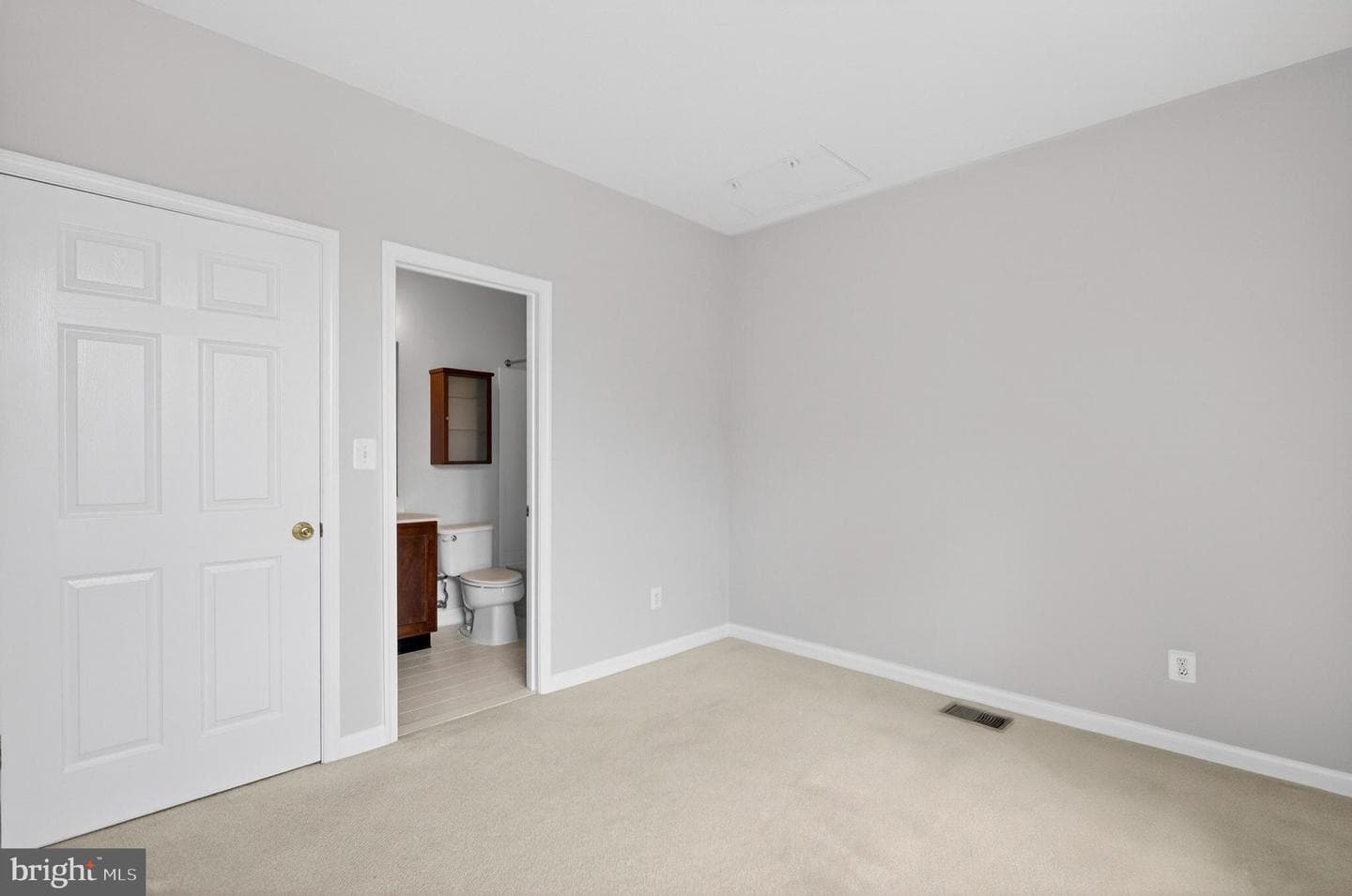 20365 Belmont Park Terrace #110 photo 31