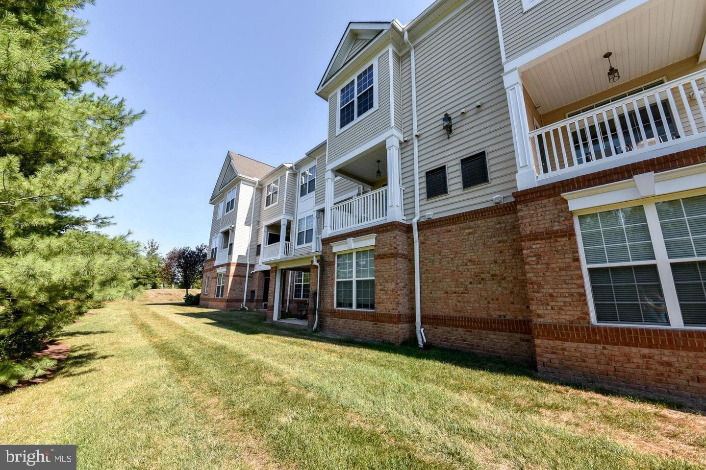 20365 Belmont Park Terrace #110 photo 45