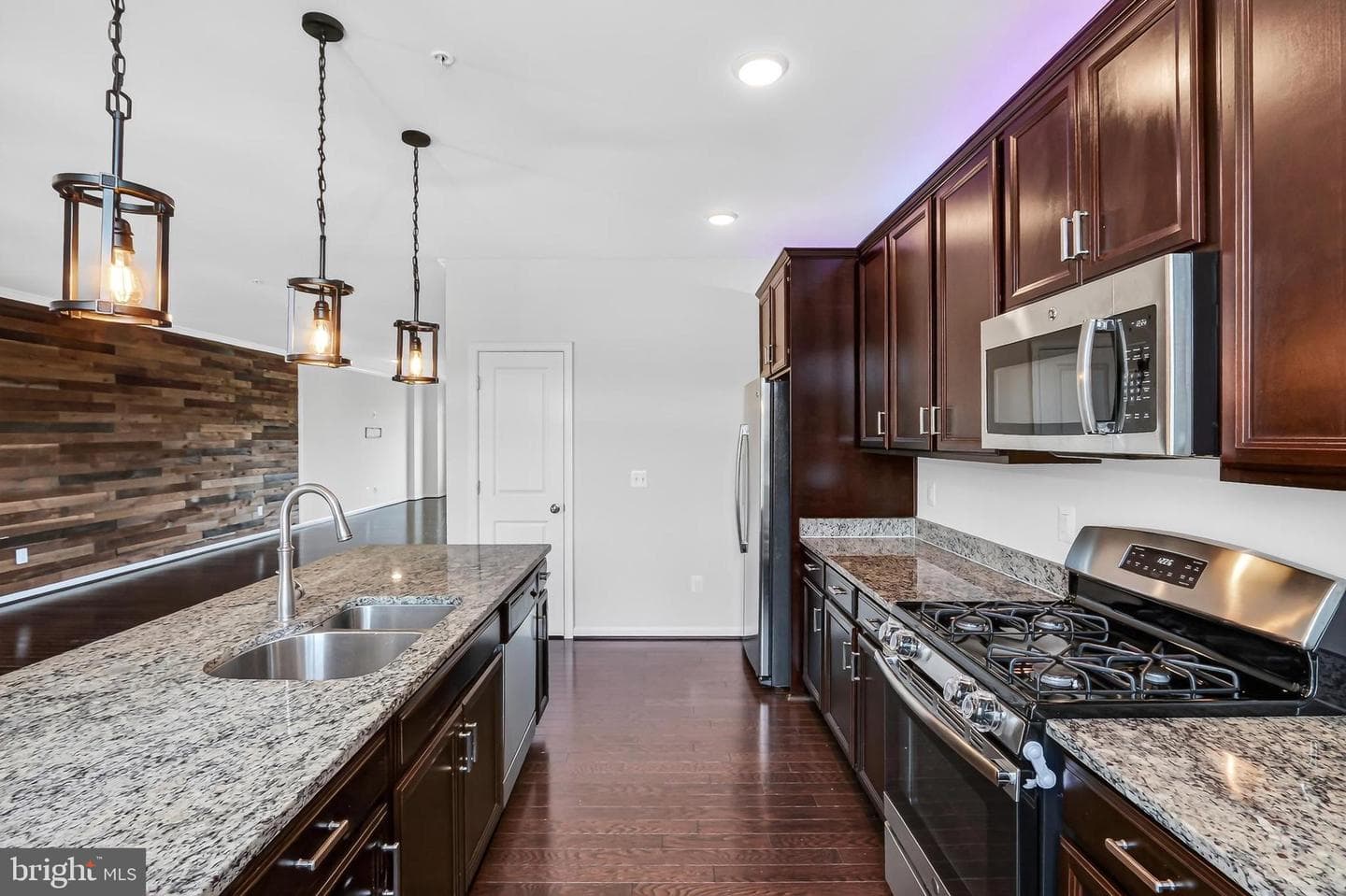 1210 Ribbon Limestone Terrace SE photo 17