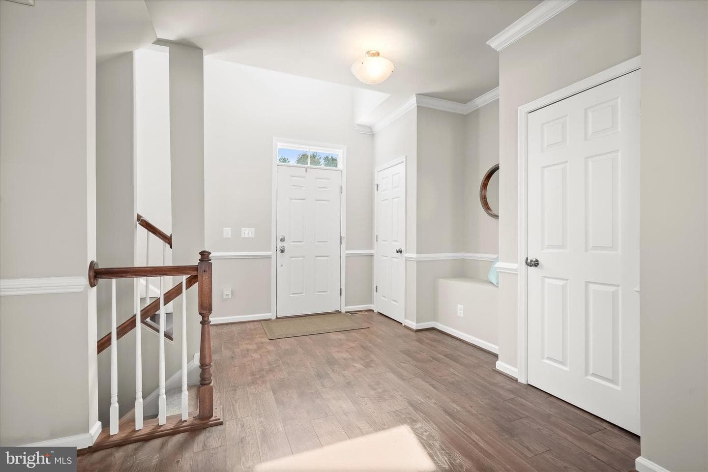 812 Pencoast Drive photo 5