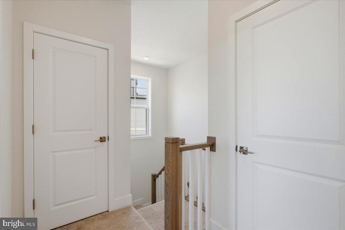 43382 Farringdon Square photo 35