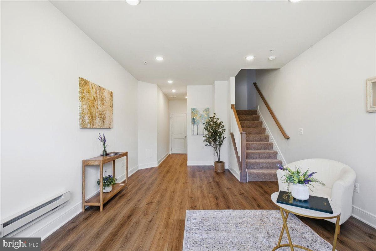 43382 Farringdon Square photo 6
