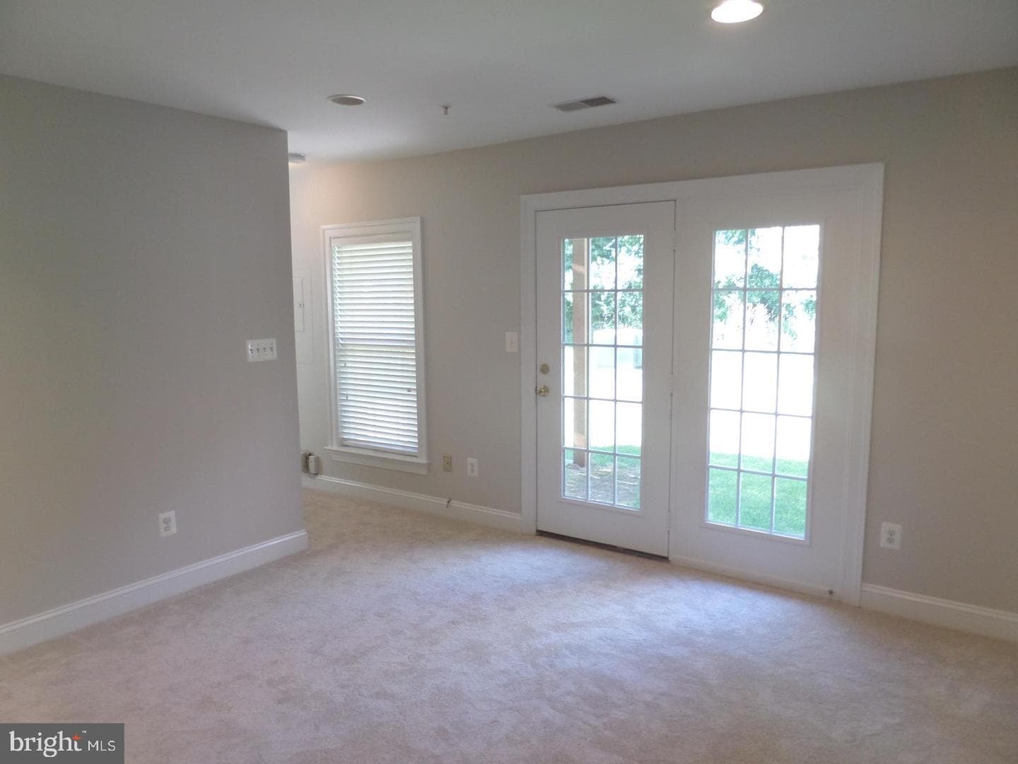 1136 Keokuk Terrace NE photo 14