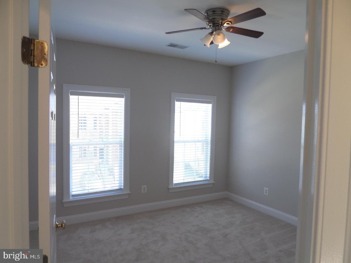 1136 Keokuk Terrace NE photo 39