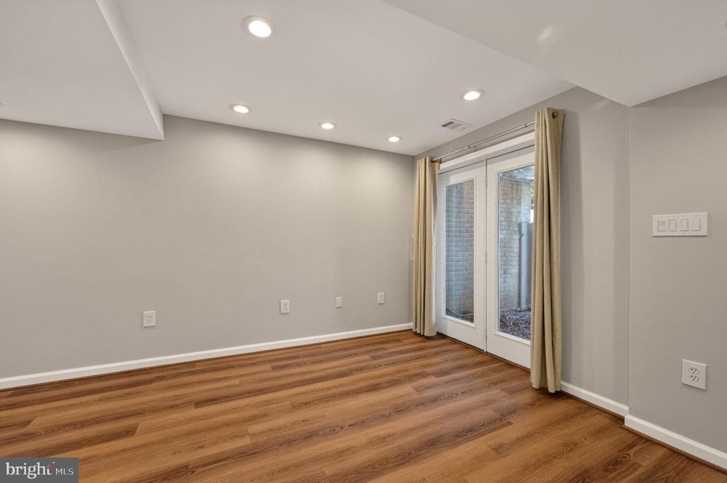 103 W O Street photo 39