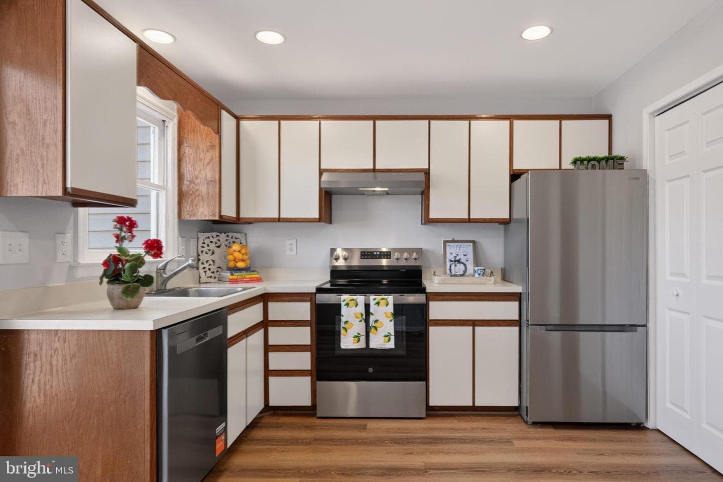 103 W O Street photo 9