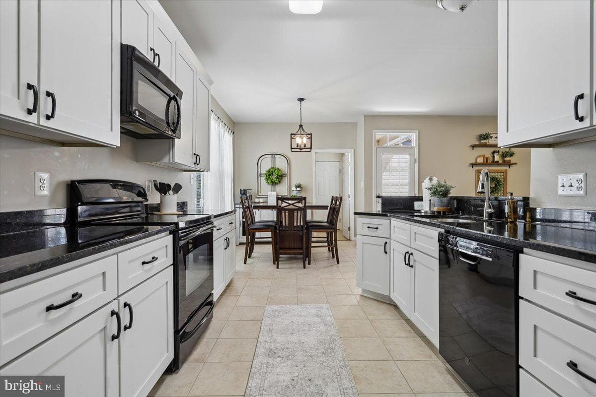 42940 Spyder Place photo 5