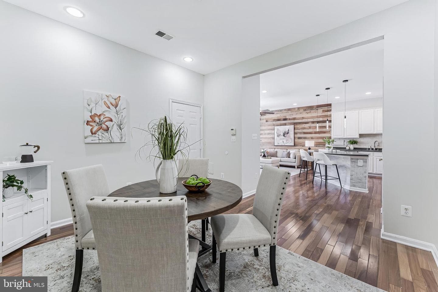 20410 Tilberg Street photo 23