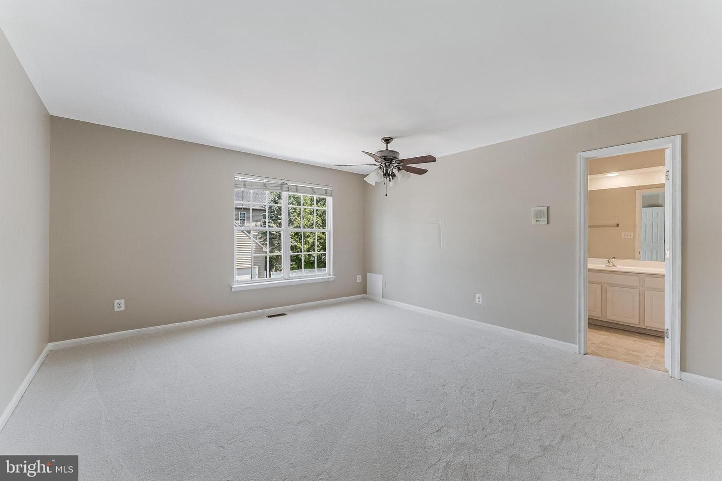 20410 Tilberg Street photo 42