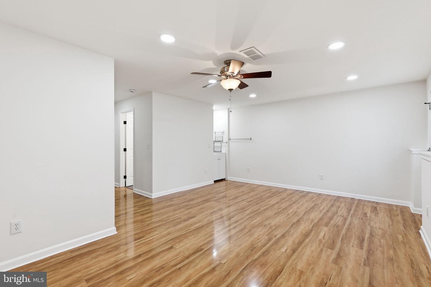 42920 Needham Way photo 34