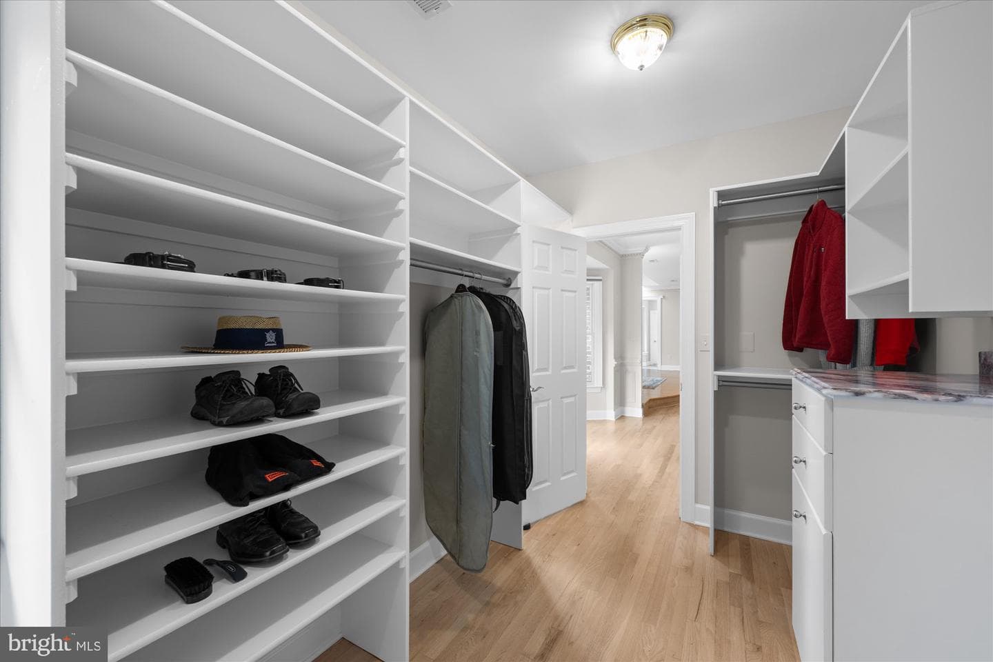 21750 Laurel Wood photo 51