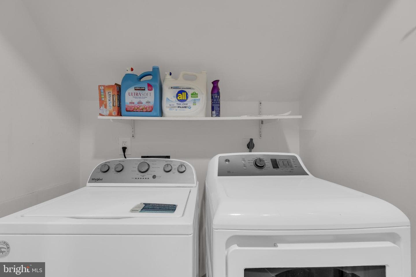 43521 Postrail Square photo 33