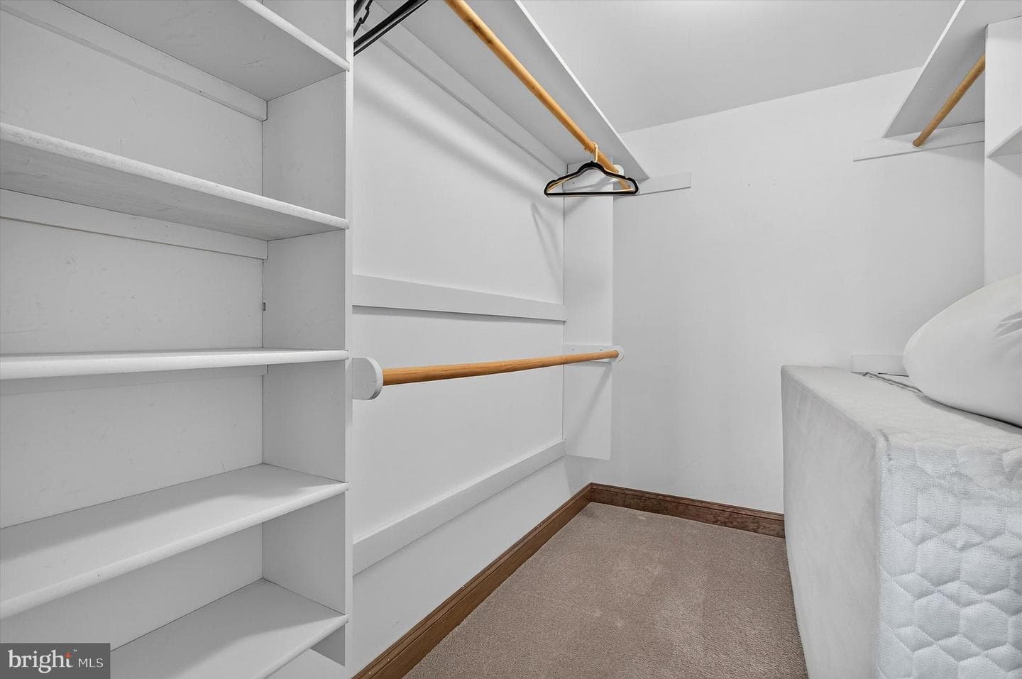 13471 Sagle Road photo 24