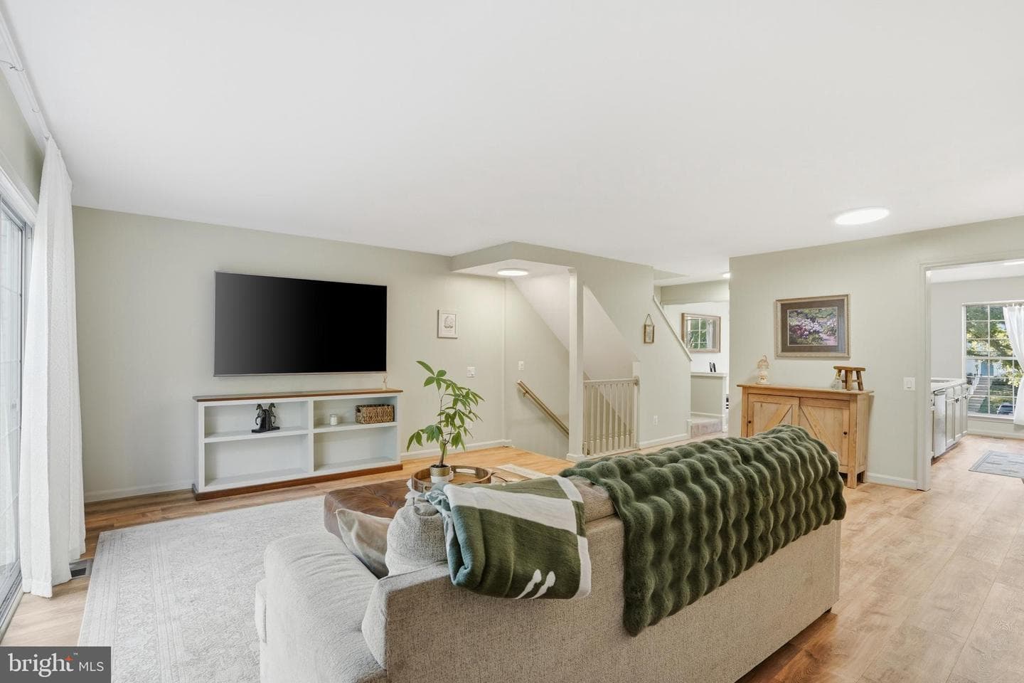 345 Barnfield Square NE photo 13