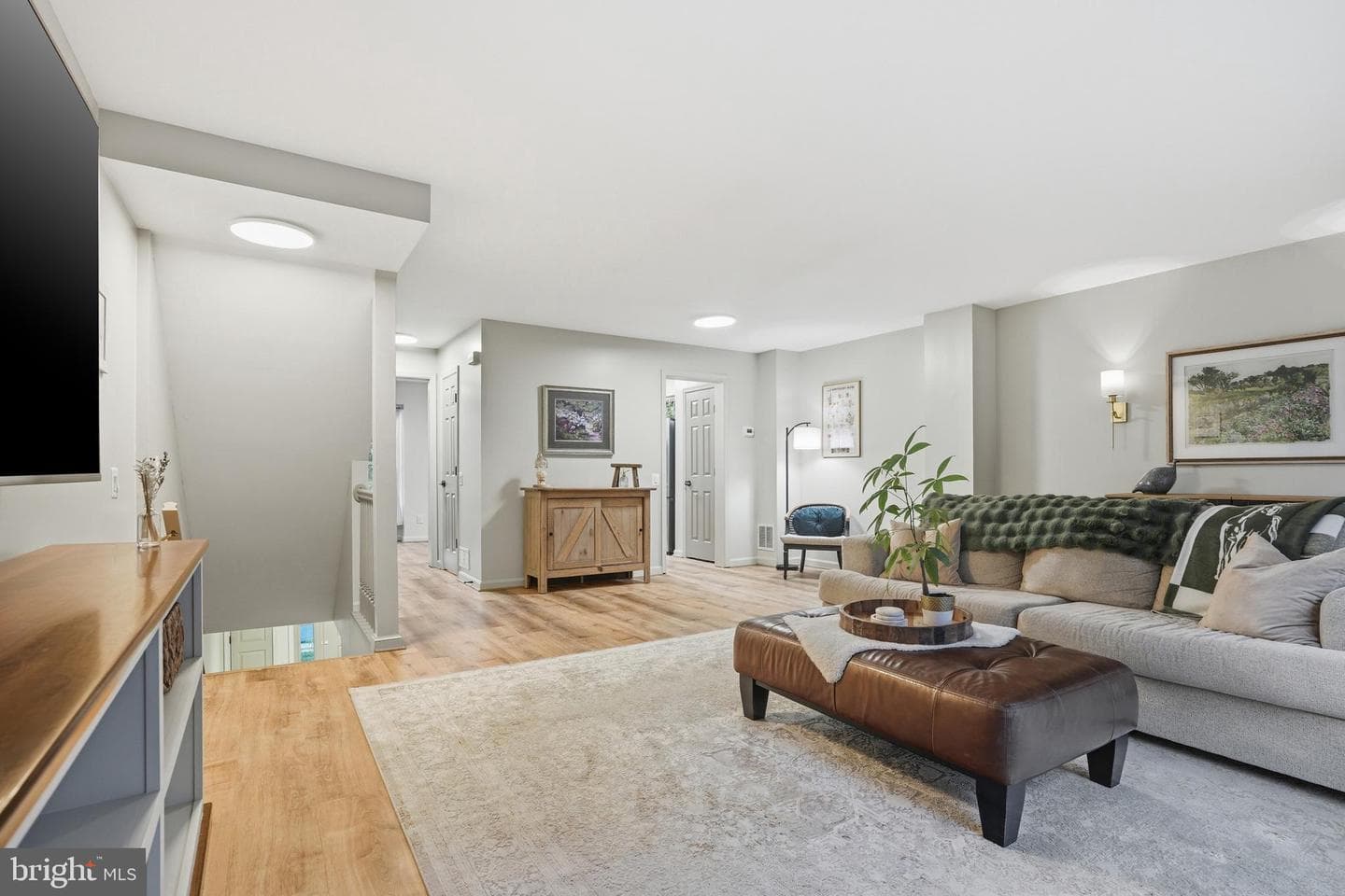 345 Barnfield Square NE photo 14