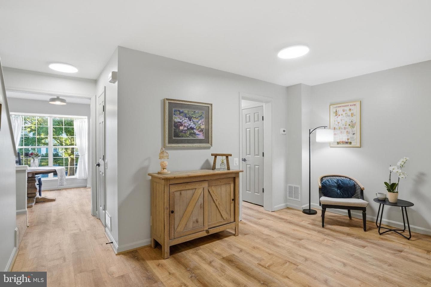 345 Barnfield Square NE photo 15