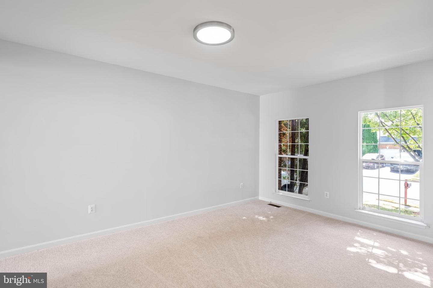 300 N Old Dominion Lane photo 27