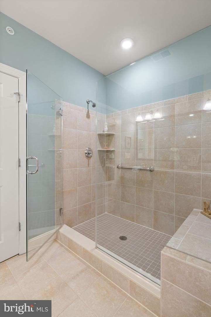 44589 York Crest Terrace #405 photo 22