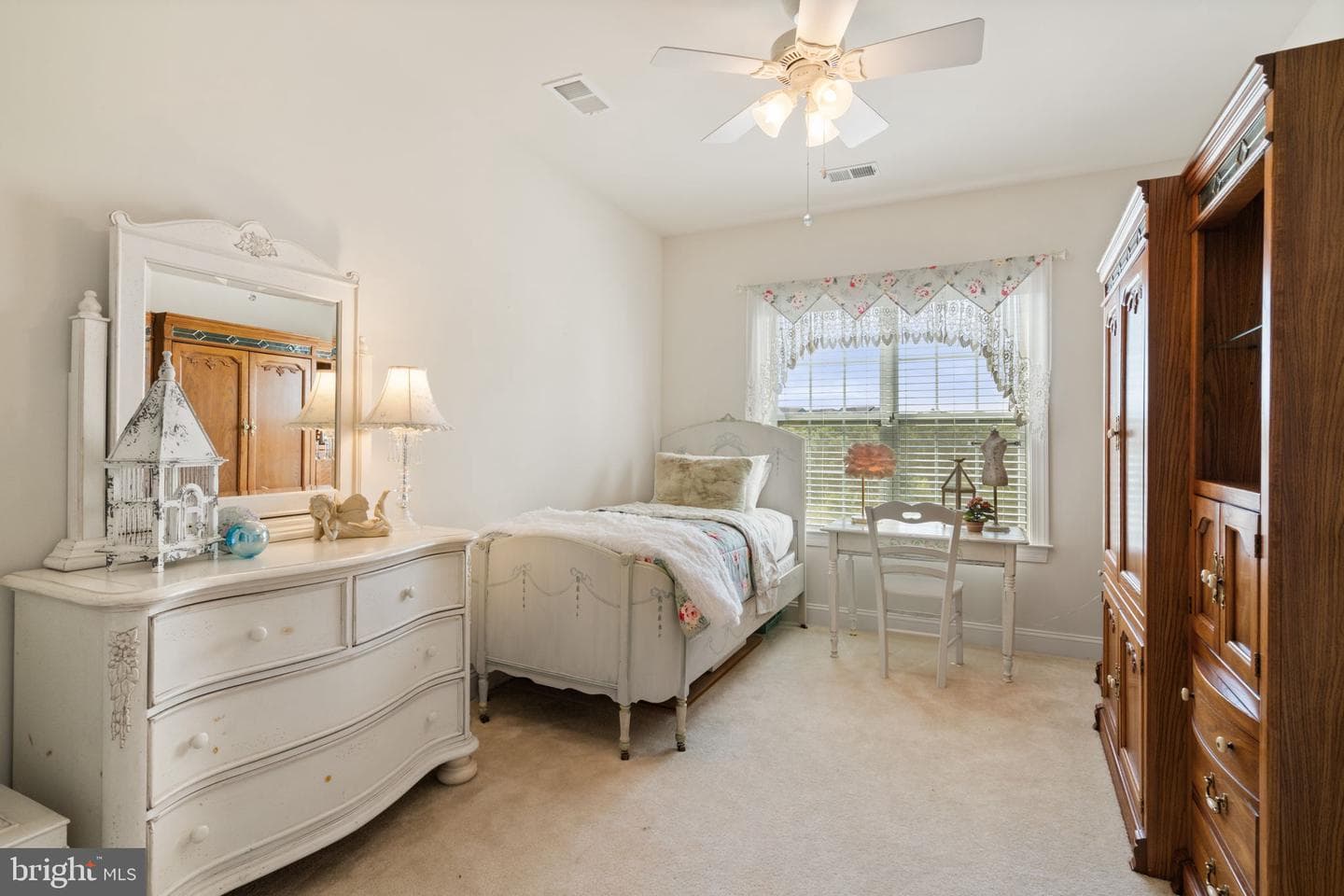 44589 York Crest Terrace #405 photo 25