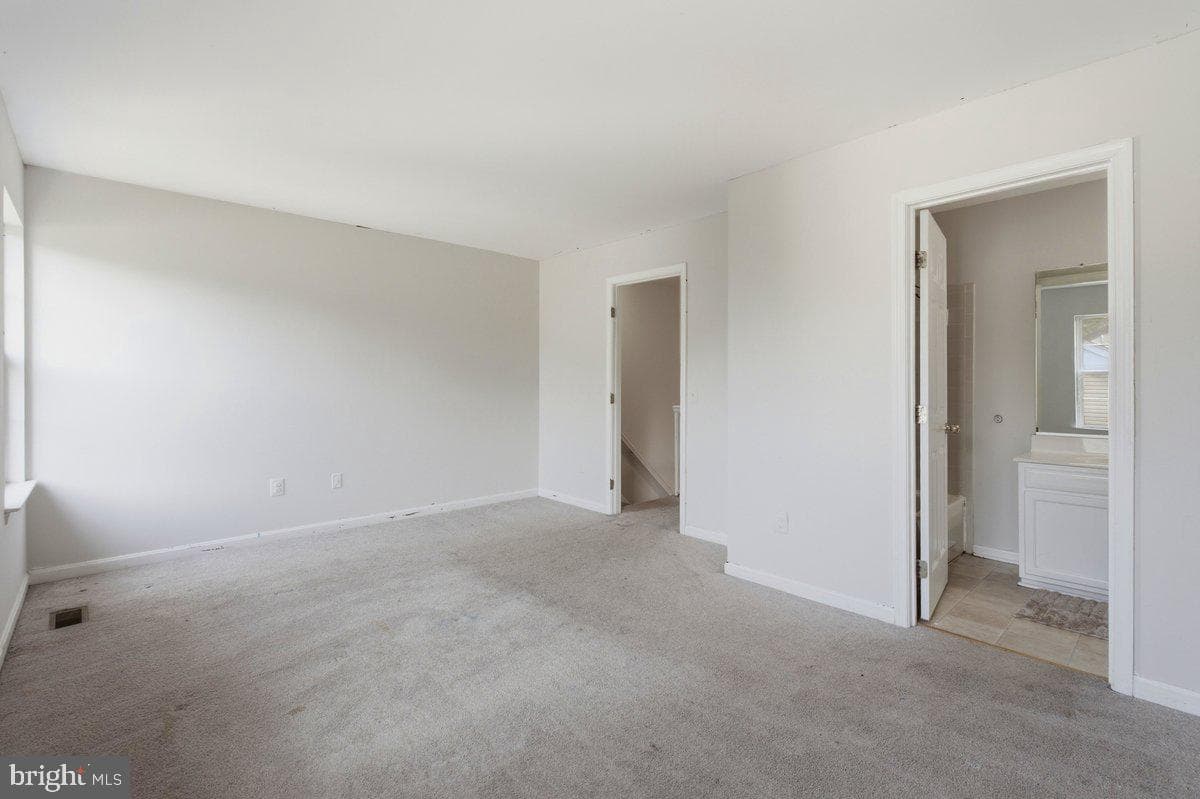 405 Mcdaniel Drive photo 12