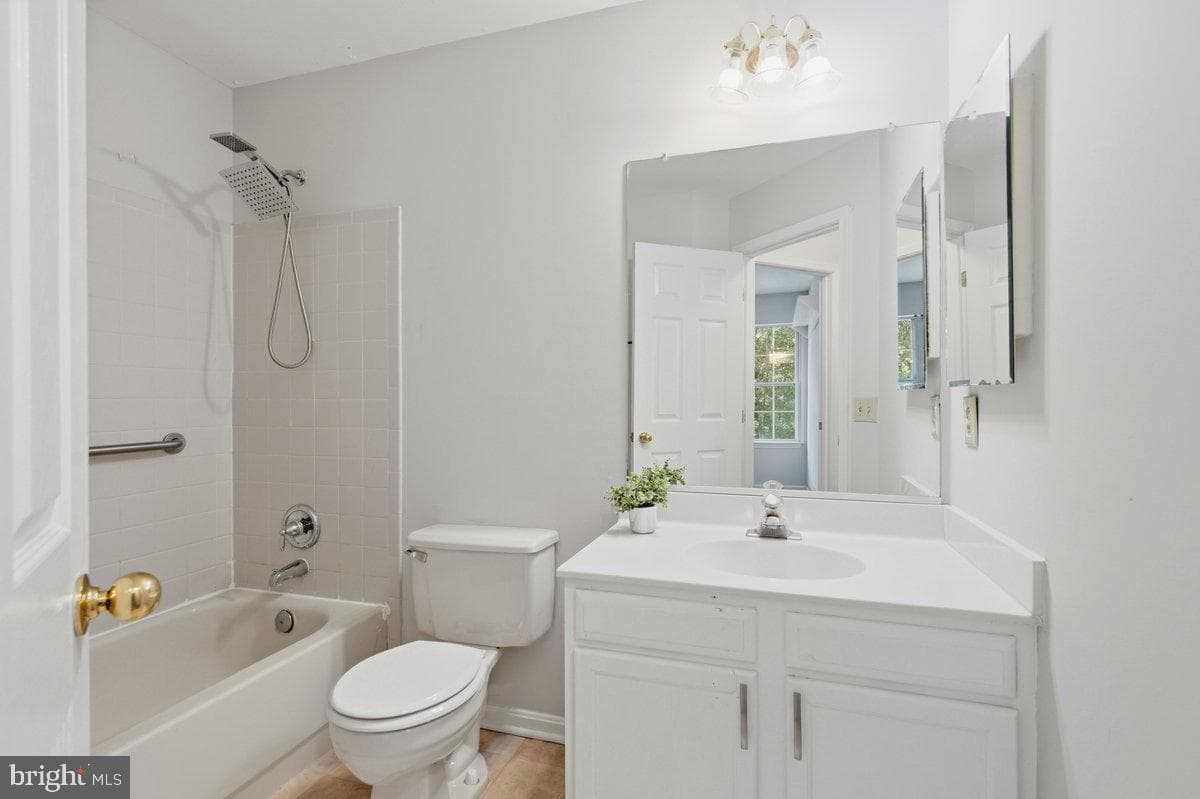 405 Mcdaniel Drive photo 17
