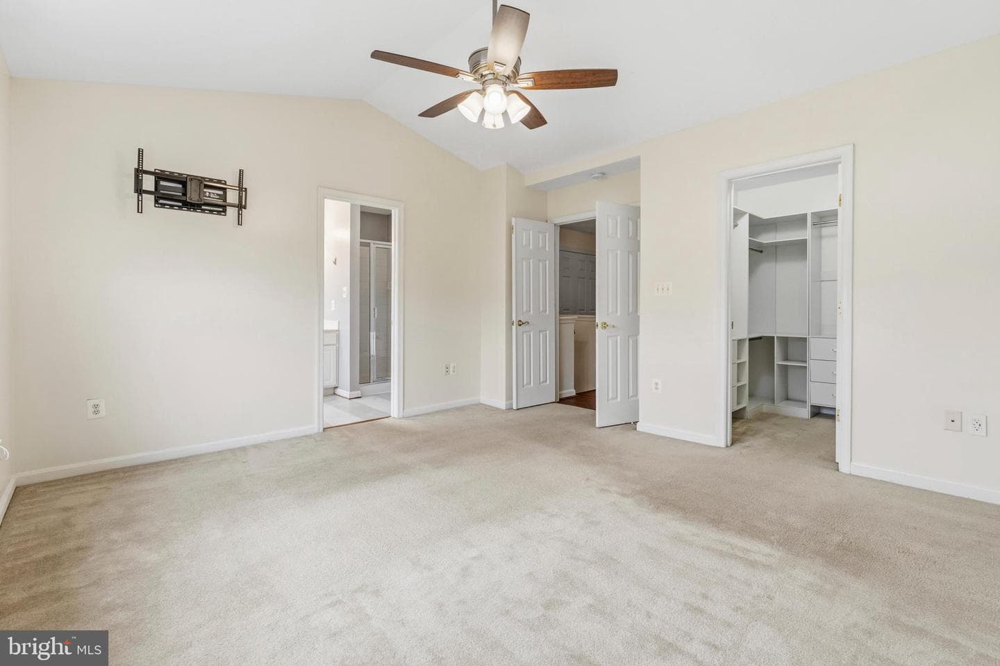 43686 Phelps Terrace photo 15