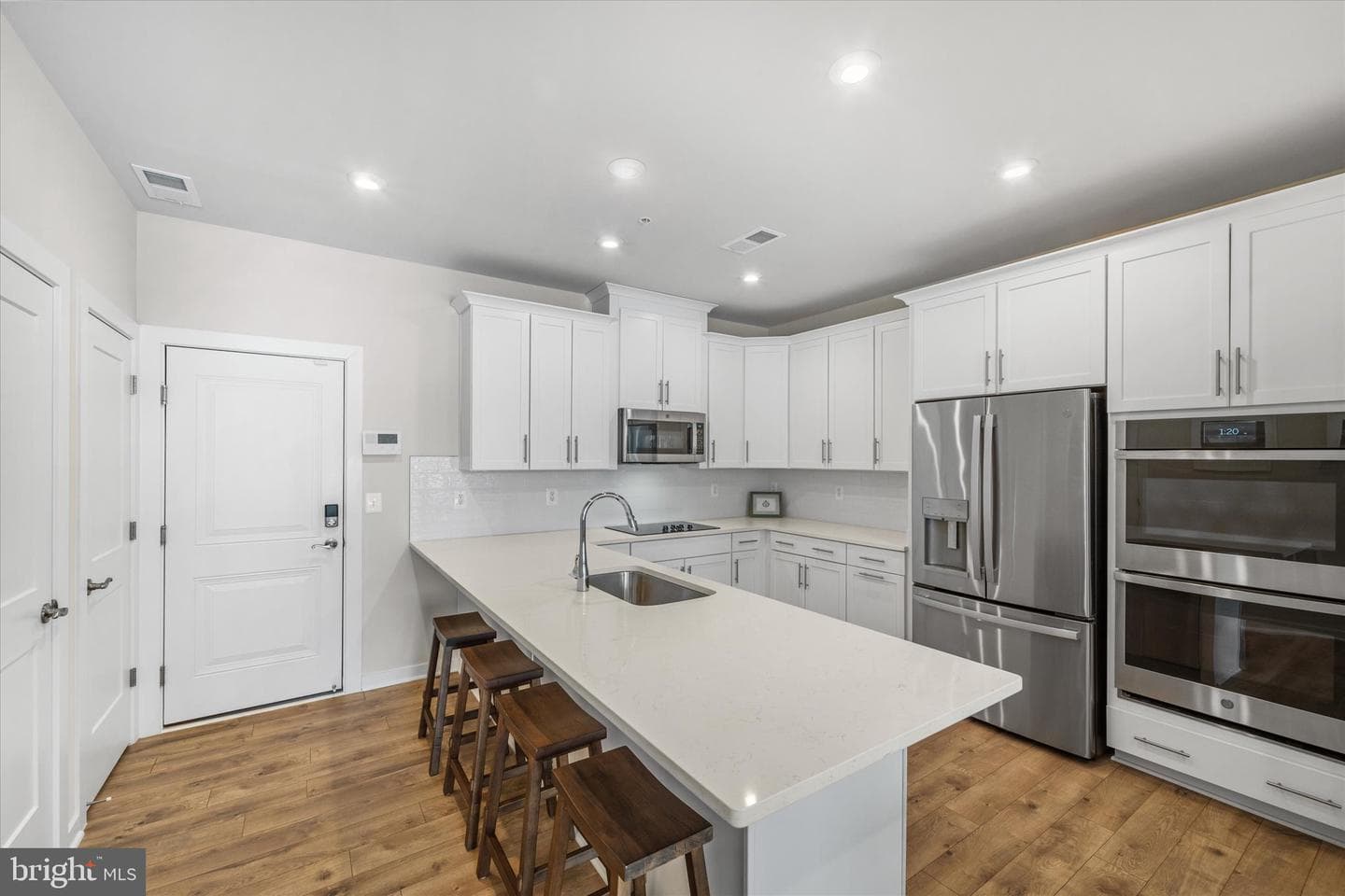 44481 Wolfhound Sq photo 4