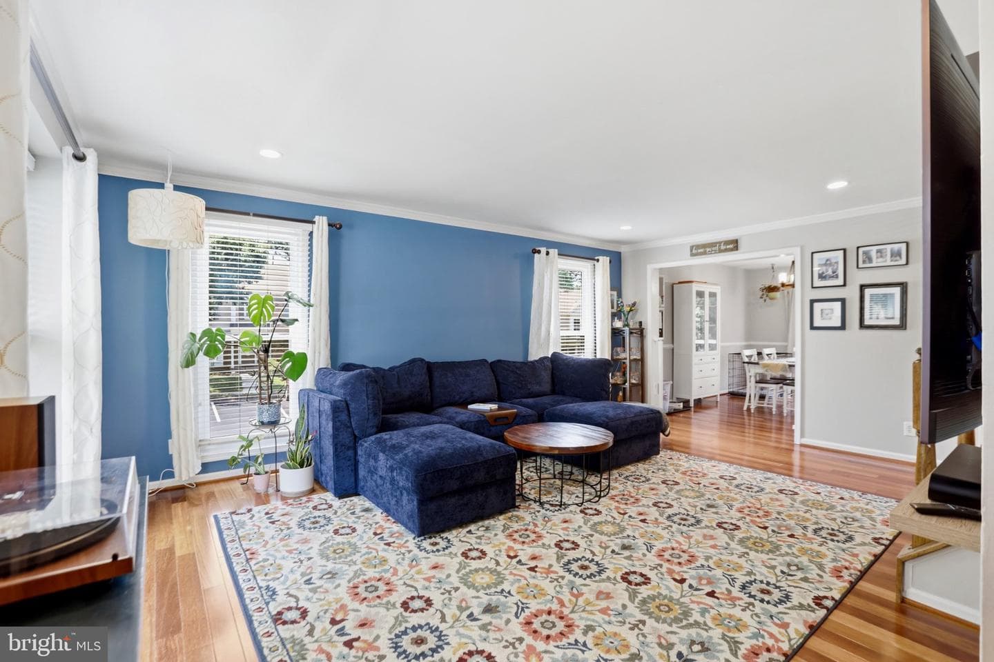 43885 Laburnum Square photo 14