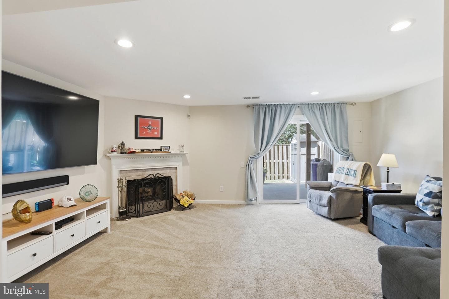 43885 Laburnum Square photo 16