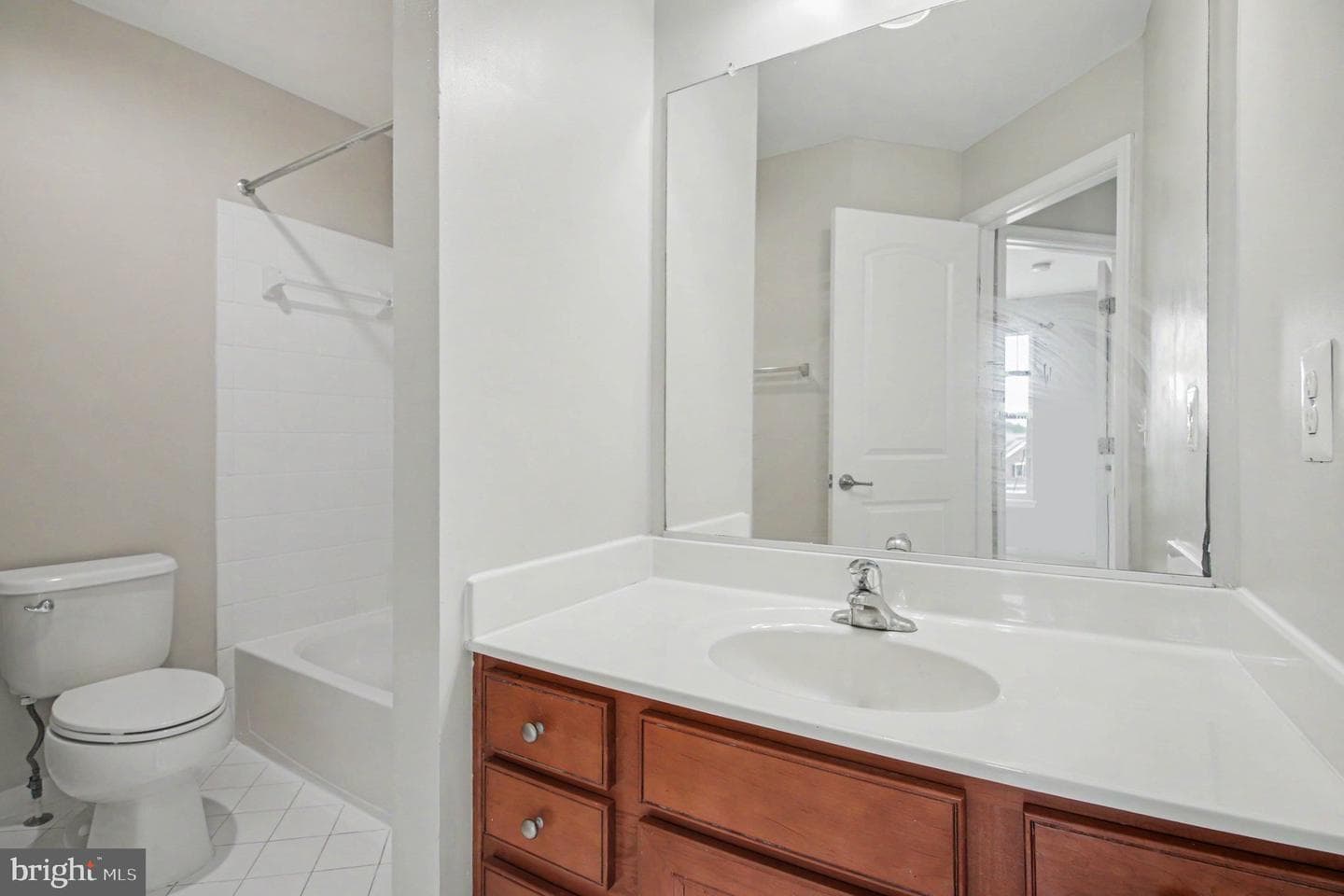 43920 Avenza Terrace photo 16