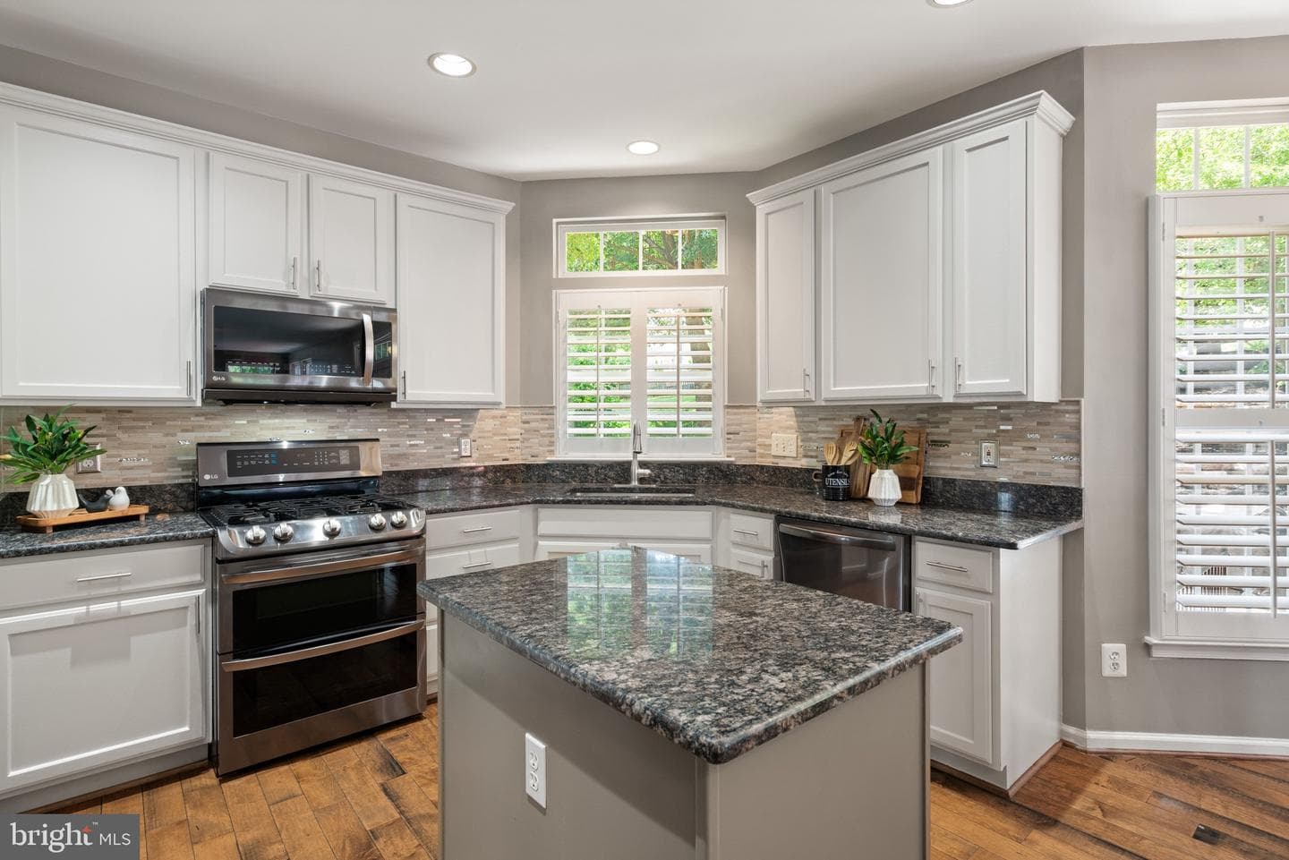 42702 Middle Ridge Place photo 23