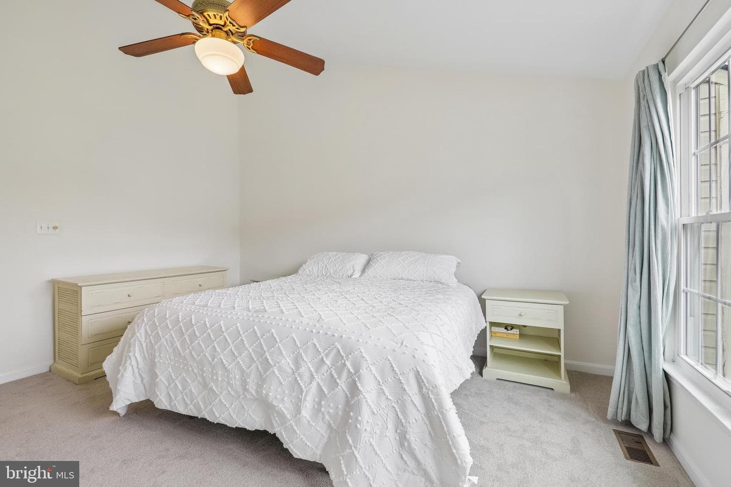 22076 Manning Square photo 29