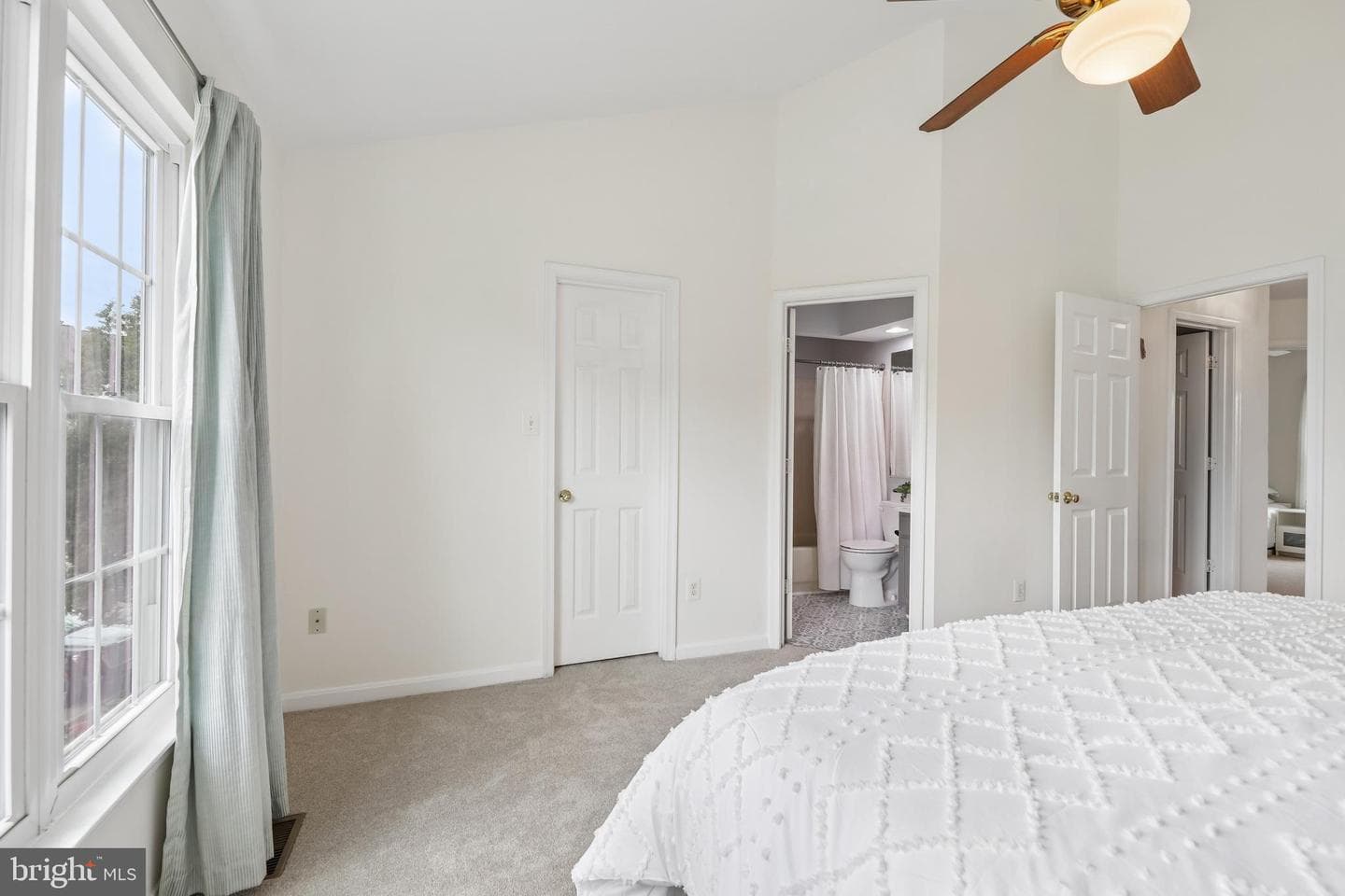 22076 Manning Square photo 31